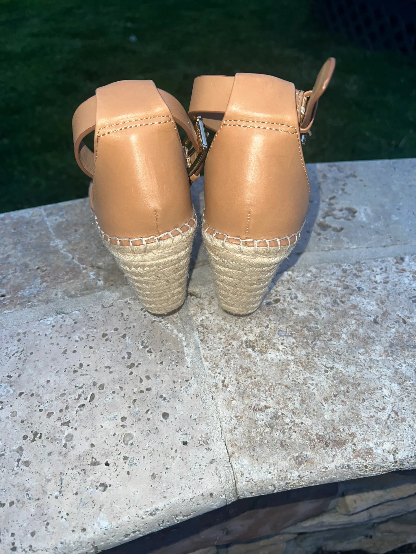 Vince Camuto Tan Leather Wedge heels - Image 5