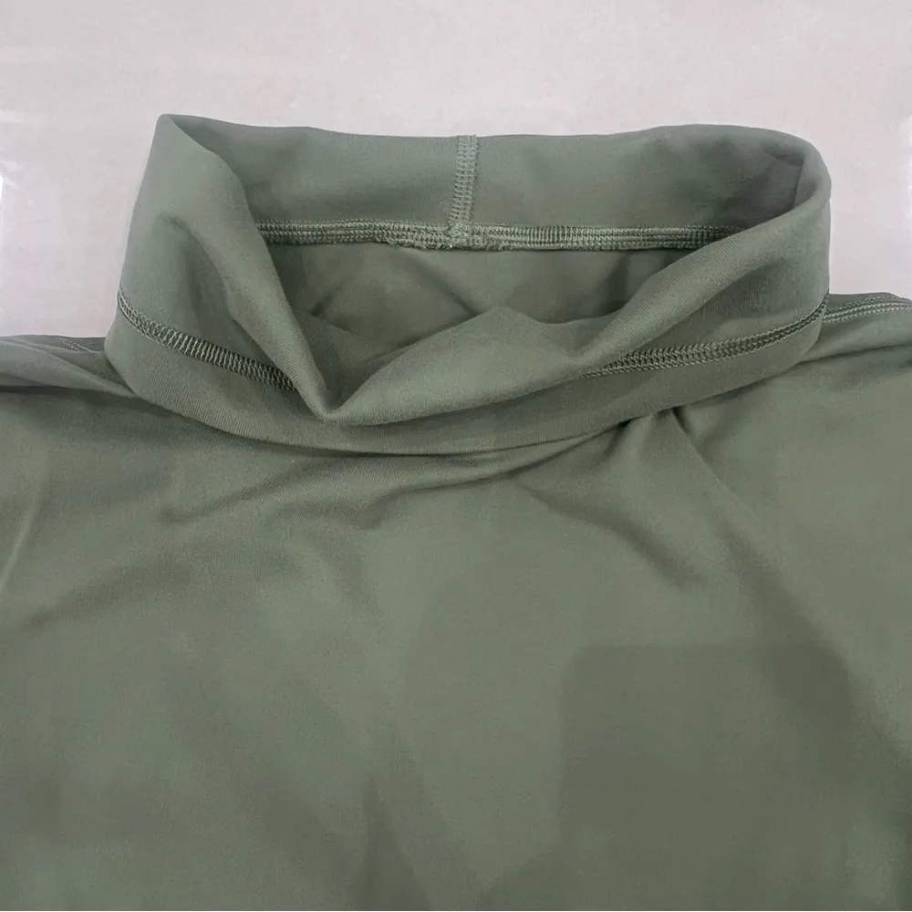Lululemon Ready to Rulu Pullover
Green Twill - Image 7