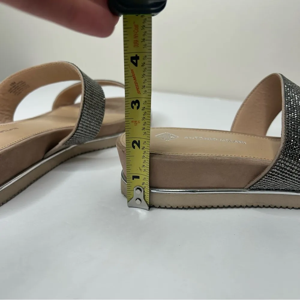 Antonio Melani silver & tan rhinestone bedazzled Slip-On Sandals 10 - Image 9