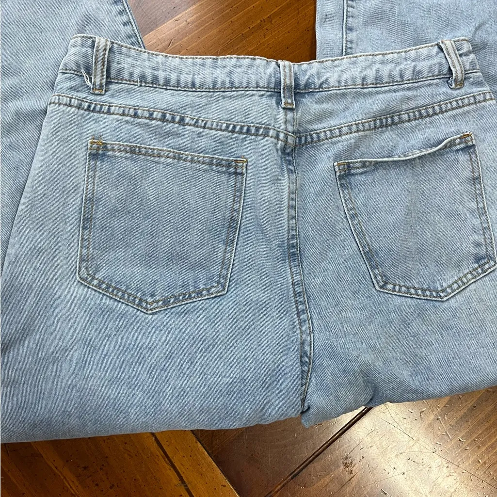 Light Blue Denim High Rise Mom Jeans - Image 5