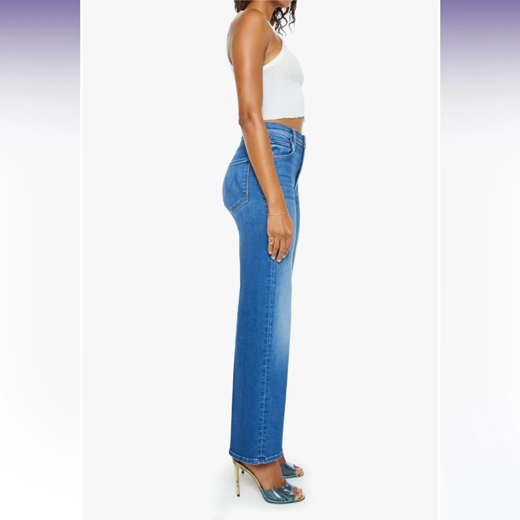 Mother Rambler Zip Flood Jeans in Nip it in the Bud - Image 2
