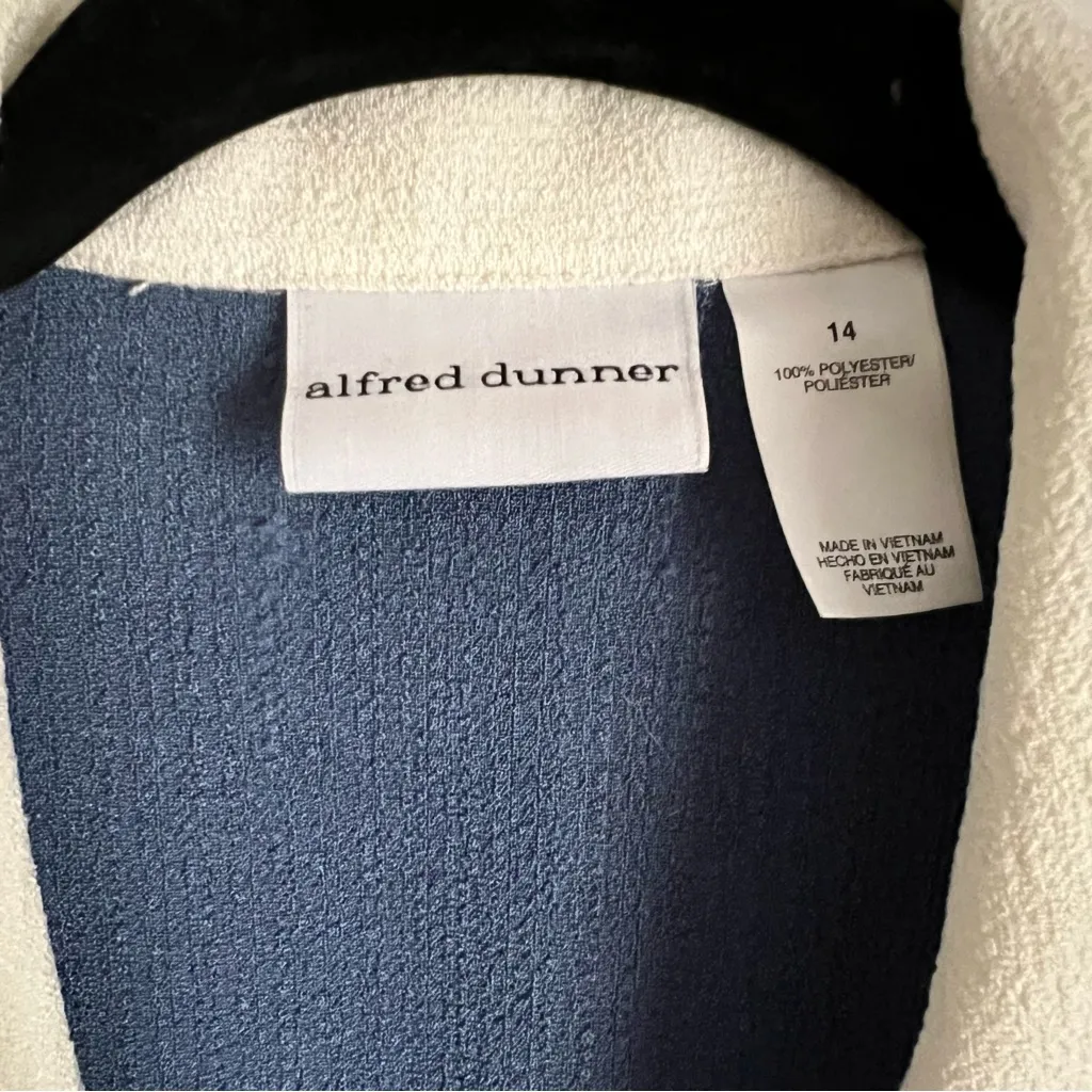 Alfred Dunner Navy Blue Textured 2 Piece Pantsuit Size 14 - Image 7