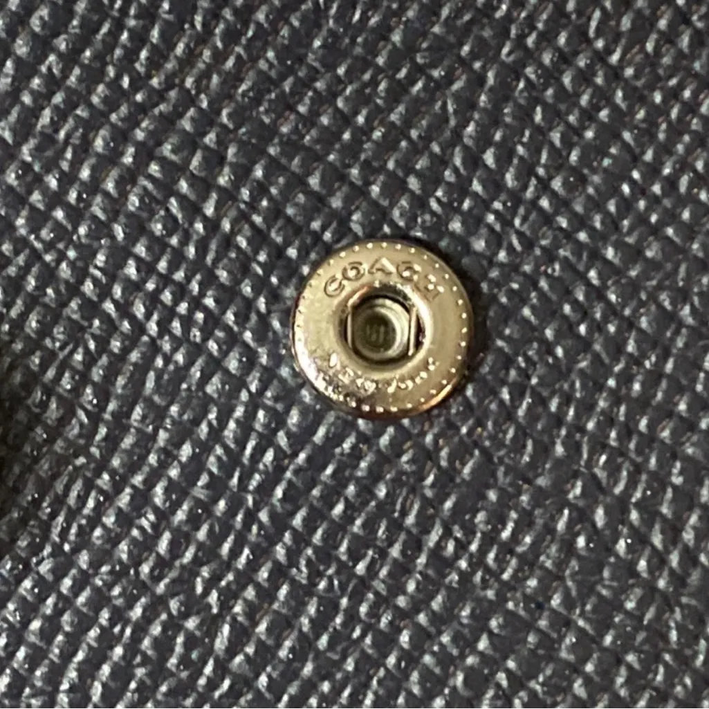 NWOT COACH Rainbow Rivets Card Holder Pouch - Image 11