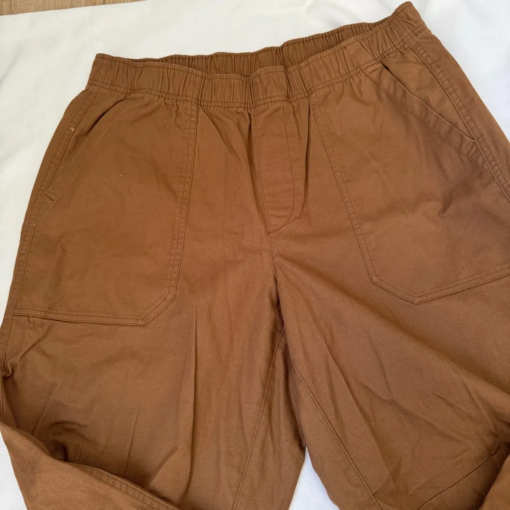 Old Navy  pull on cargo pants - Image 2