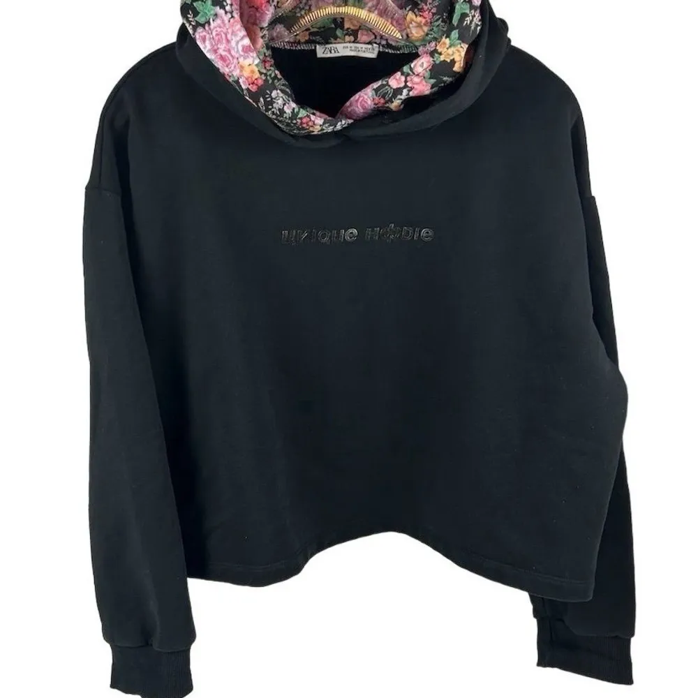 Zara Women's Floral Cropped Double Hoodie Sweatshirt Black Size M - Image 8