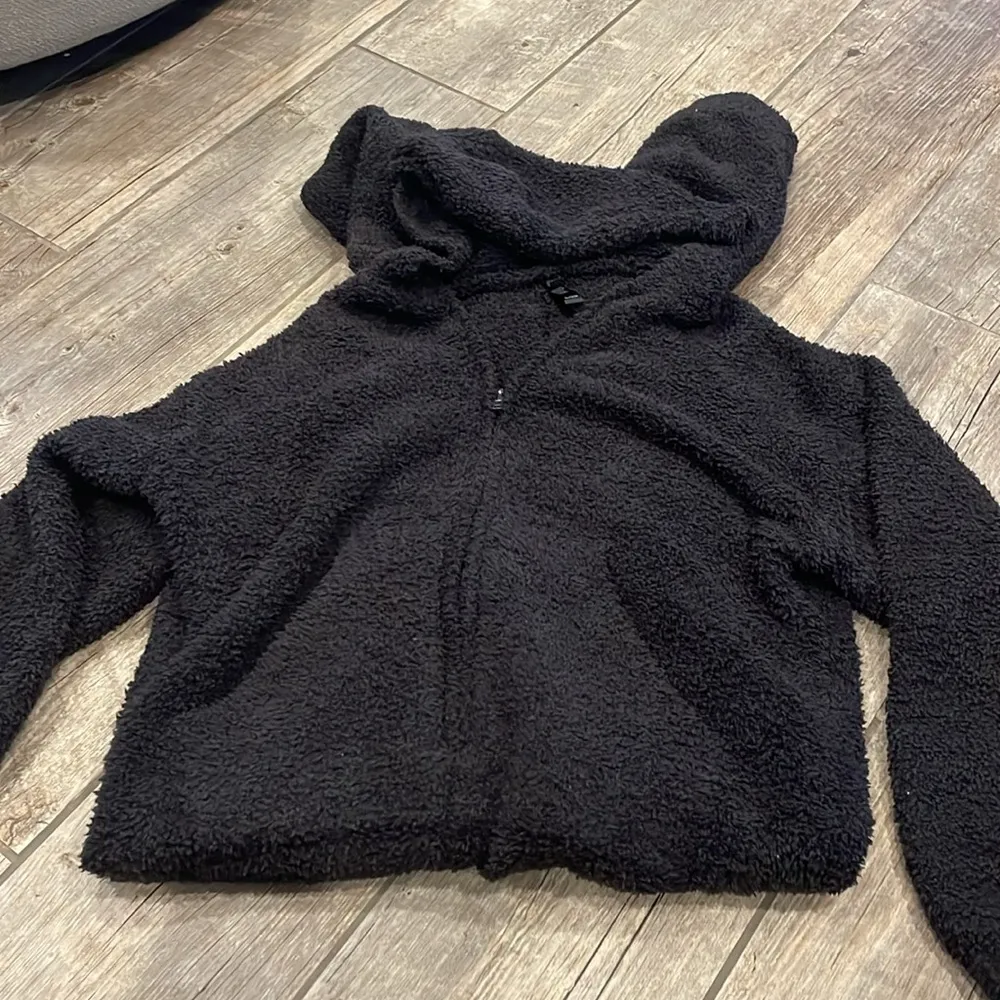 SKIMS black fuzzy onesie - Image 4