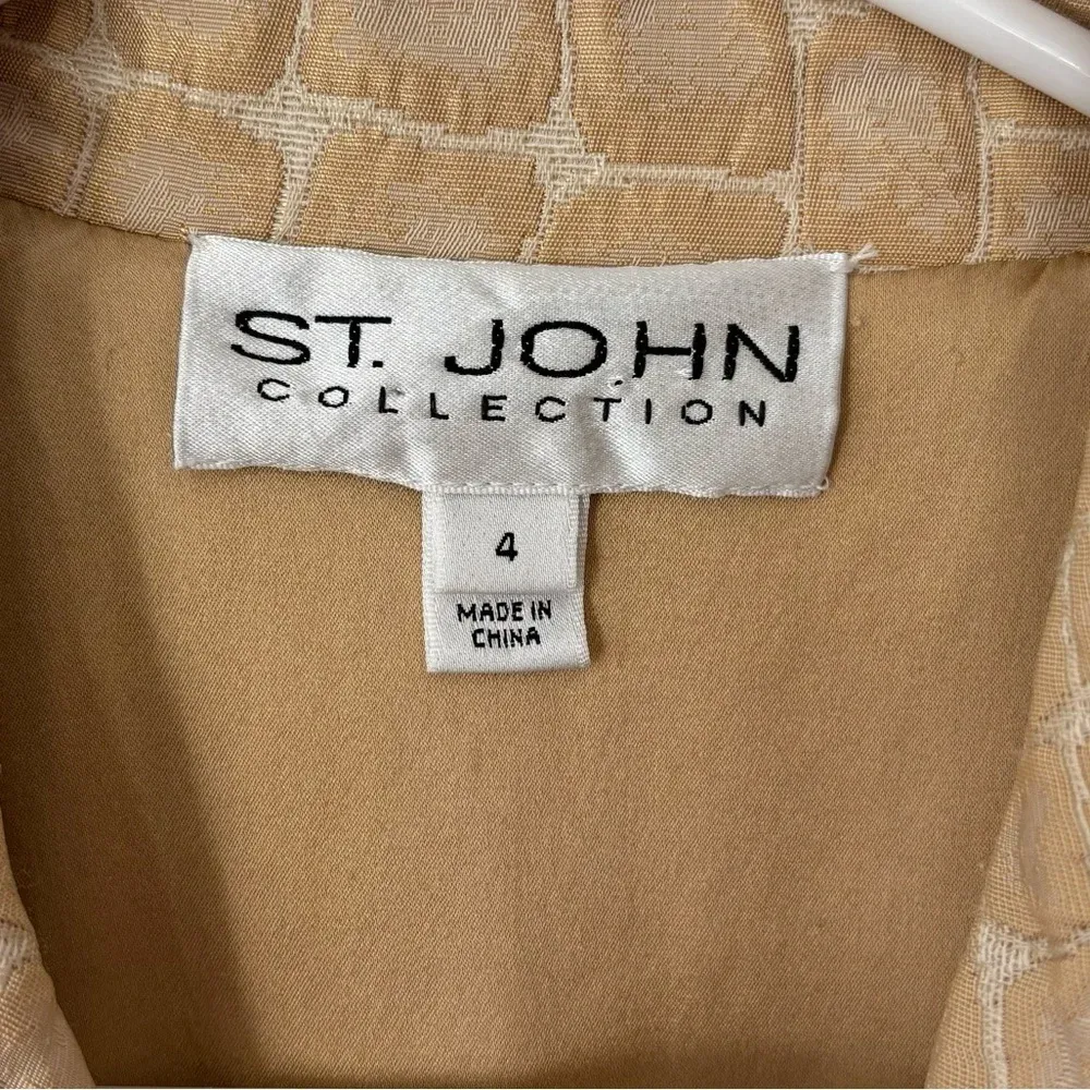 St. John Collection Cream Metallic Crocodile Print Suit Jacket Blazer Button - Image 2