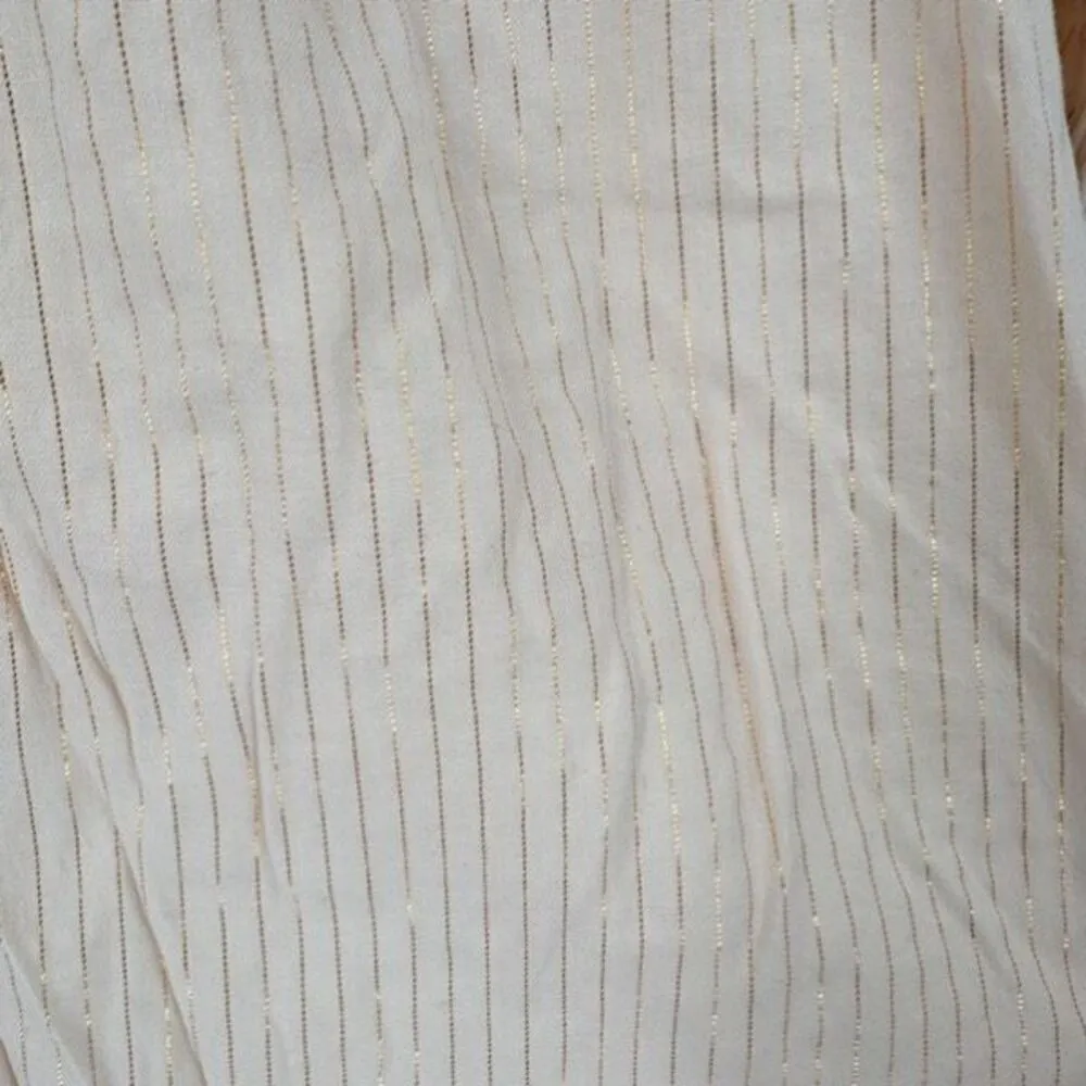 Old Navy Women’s Peasant Poets Metallic-Stripe Split-Neck Blouse Cream & Gold XS - Image 12
