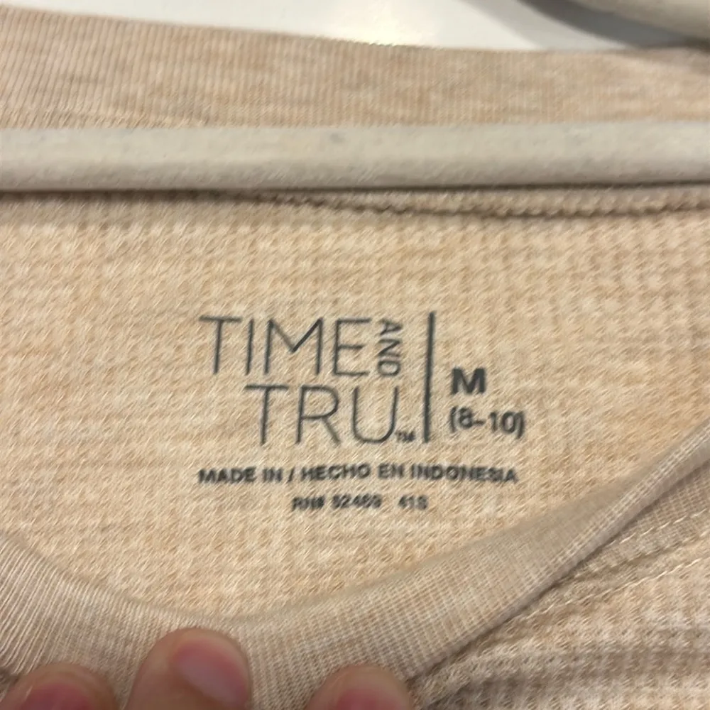 Time & Tru Women’s Oatmeal Essential Thermal T-Shirt Long Sleeves, Size M (NWT) - Image 4