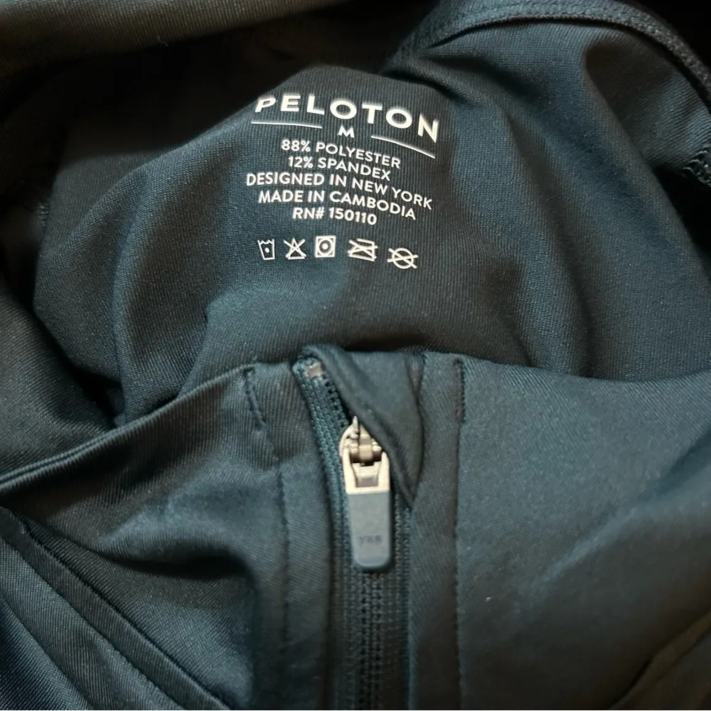 PELOTON Warm Up 1/2 Zip Cropped Long Sleeve Pullover - Image 11