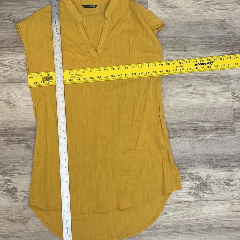 Mustard Yellow Short Sleeve V-Neck Mini Dress Size 4 - Image 9