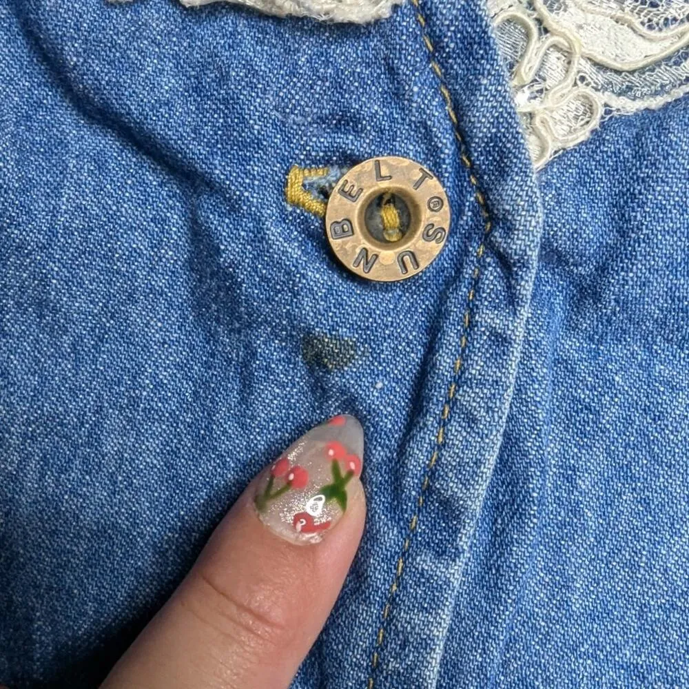 Vtg 1990s Sunbelt Blue Denim Lace Trim Pearl Embellished Button Up Vest XL - Image 4