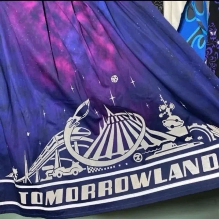 Disney parks Disney dress shop Tomorrowland dress XL - Image 2