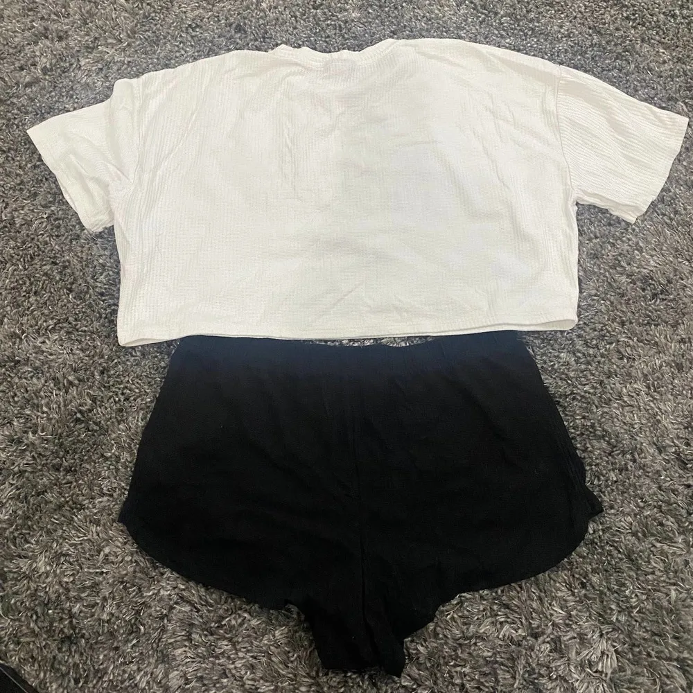 Topshop Up All Night Thermal Short Pajamas in Cream, Size 12​​​​​​​​ - Image 3