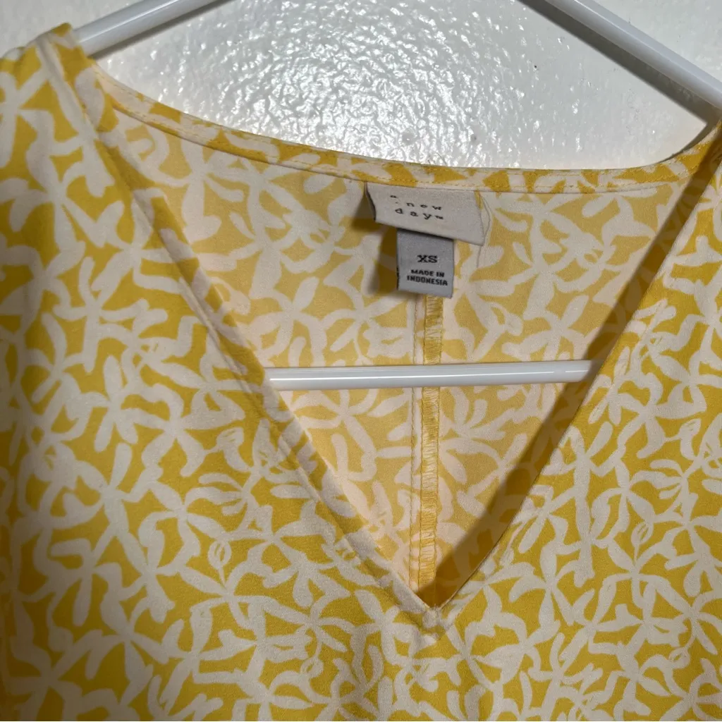 A New Day Ruffle Hem Dress Yellow White Floral XS - Image 9