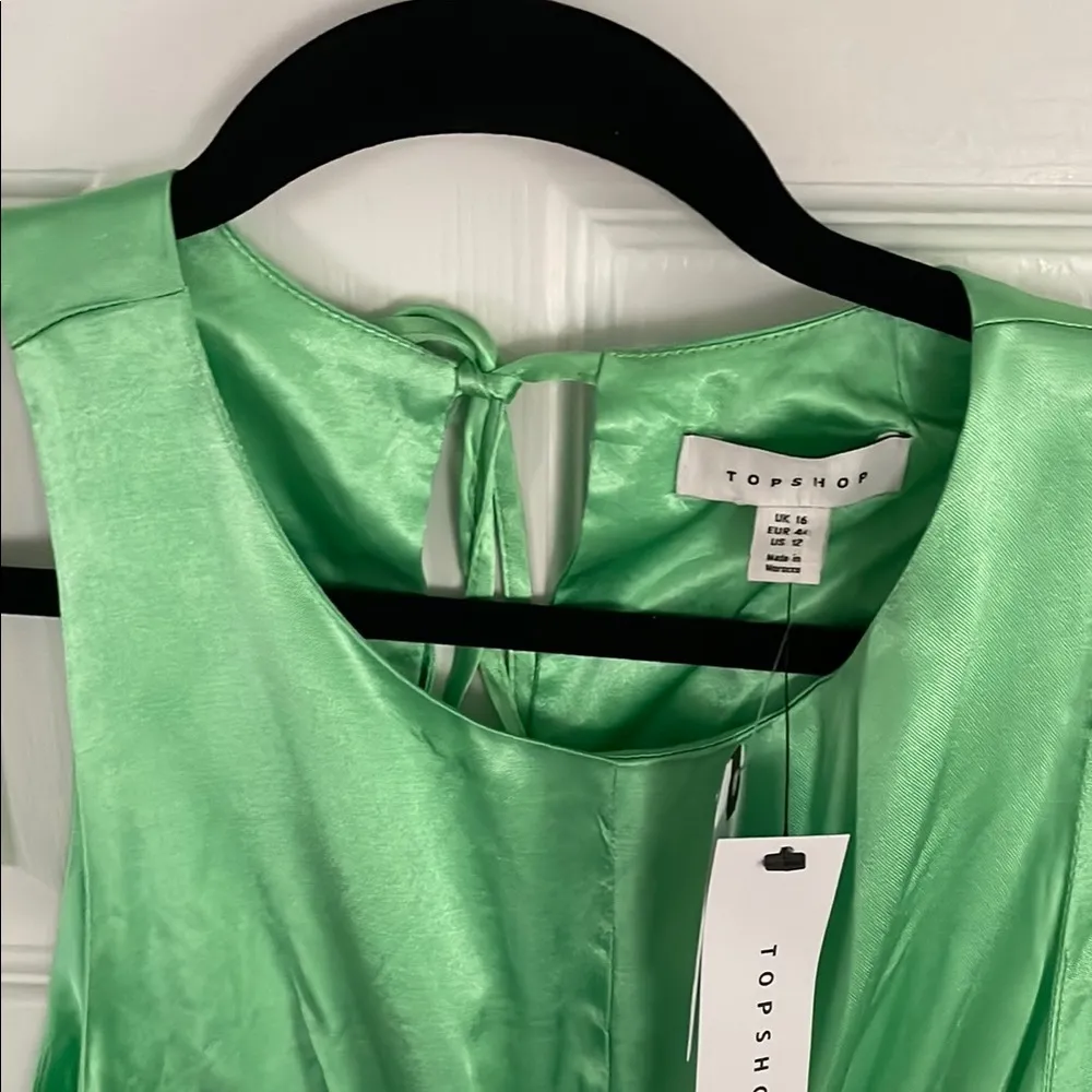 Top shop Elegant Green Satin Dress cut out front detail - Image 4