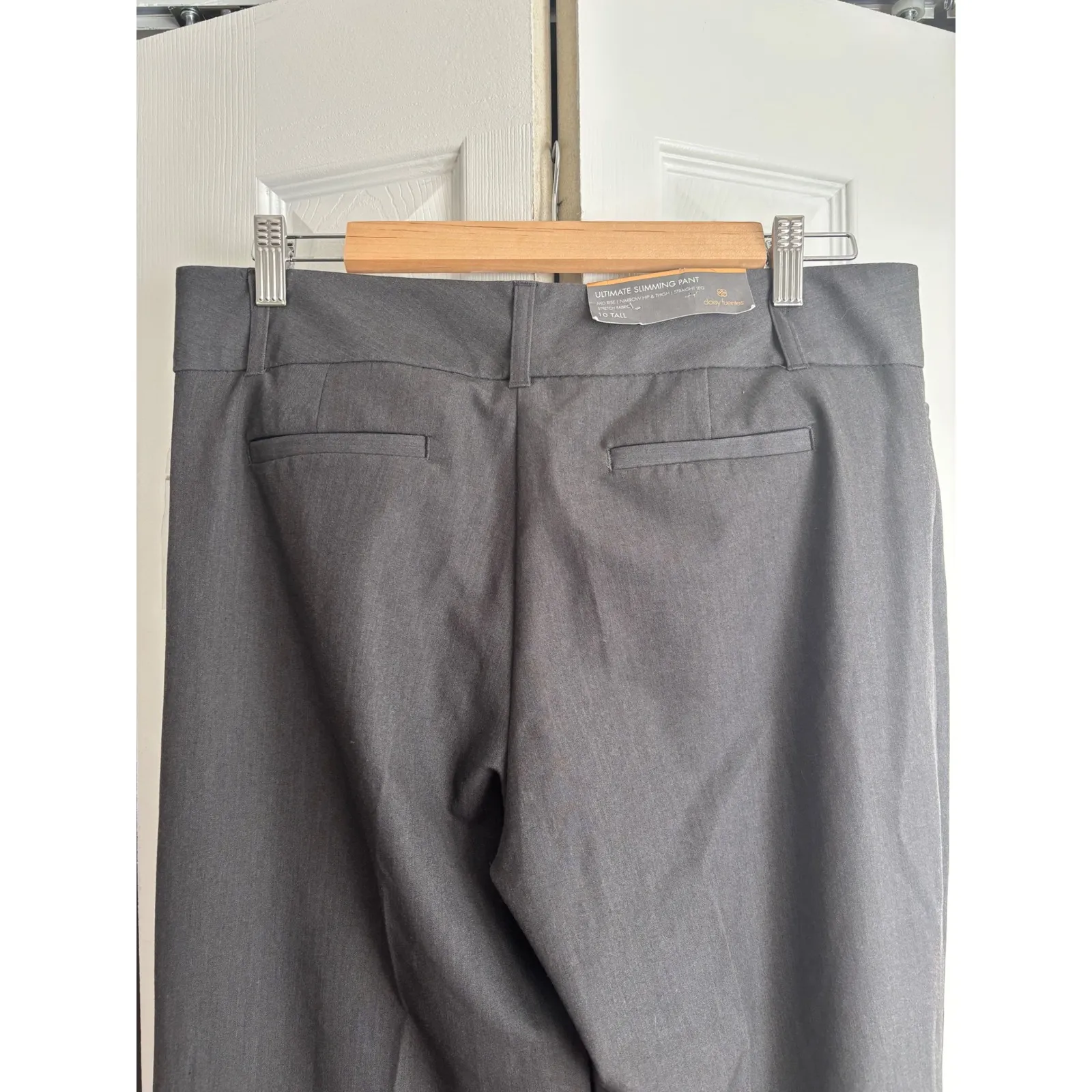 Daisy Fuentes Slimming Straight-Leg Pants – Charcoal Gray – Size 10 Tall – NWT - Image 8