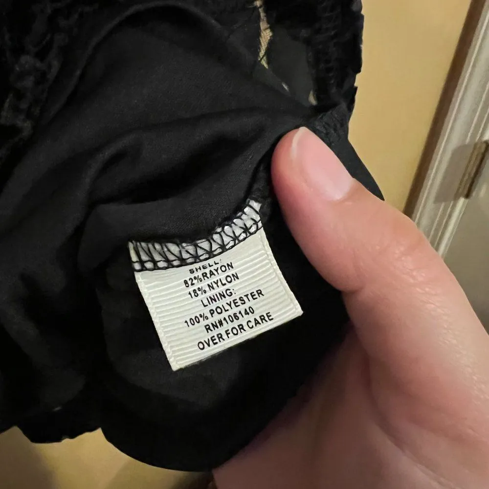 NWT Ultra Pink large black velvet top - Image 9