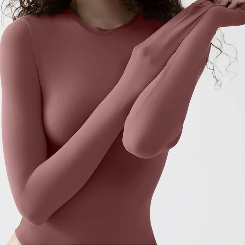 PUMIEY Women's Crew Neck Long Sleeve Bodysuit Sharp Collection Color/Merlot - Image 2