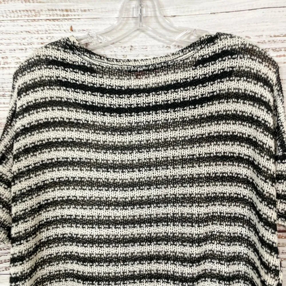 Romeo & Juliet Couture Black and White Striped Sweater, EUC, Size Small - Image 8