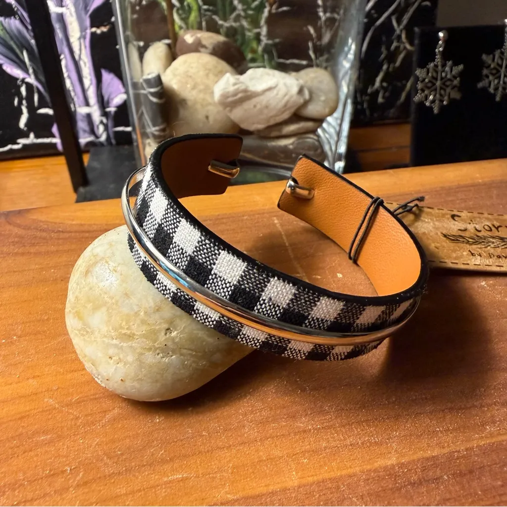 Story by DaVinci Black White Gingham Check Bracelet with Silver Metal Detail NEW - Image 3