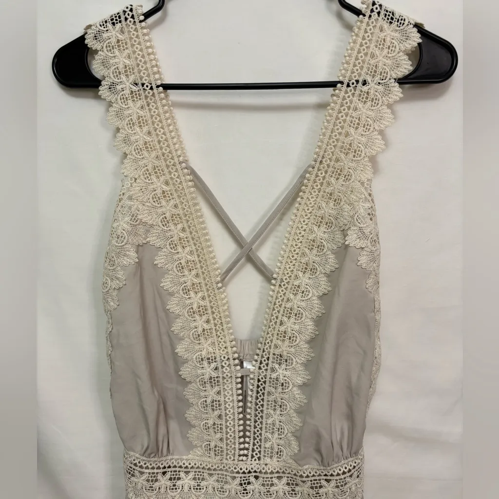 NWT Flora Nikrooz Blythe Lace Romper‎ Size Large - Image 3