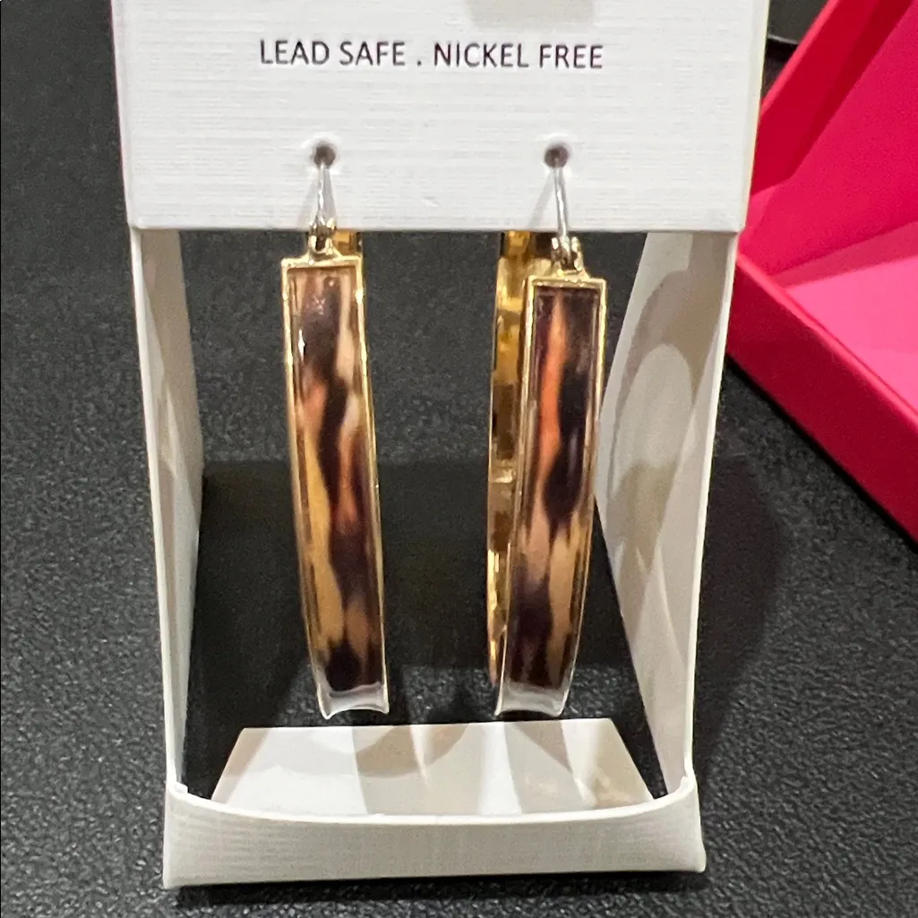 Piper K | Fall Hoop Earrings Gold - Image 5