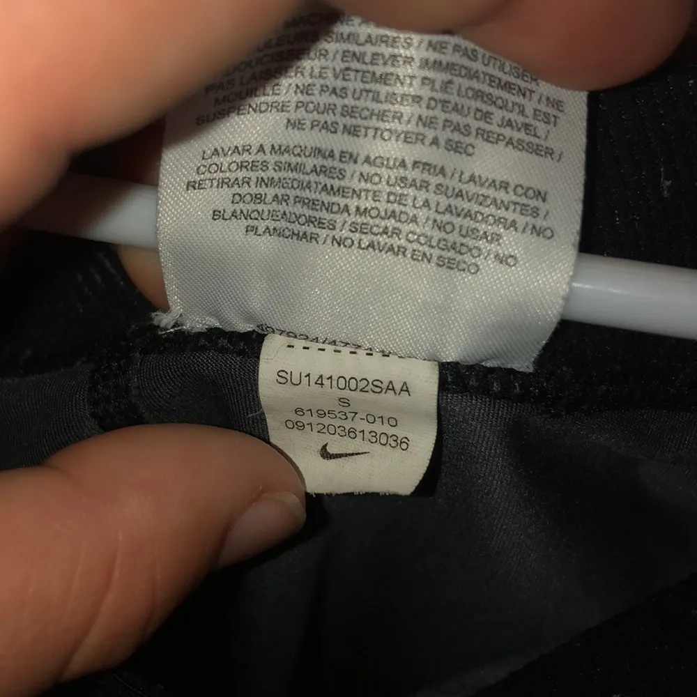 Nike spandex shorts nike long spandexs size small biker shorts gray shor… - Image 3