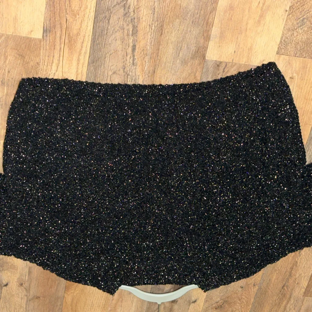 Forever 21 Women's Black Sparkly Rinbed Chunk knit Cropped Sweater size medium - Image 4