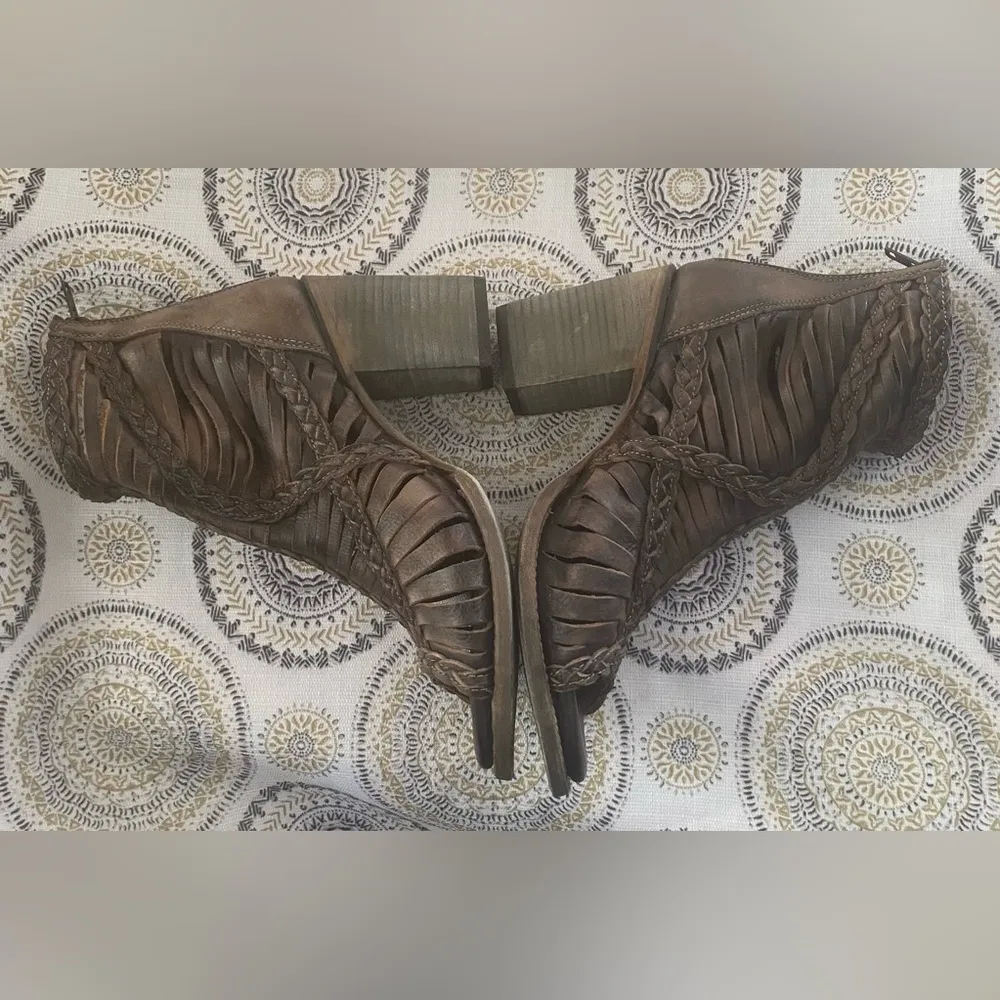 FREEBIRD BY STEVEN Bela Brown Laser Cut Heel Sandal Peep Toe Booties Size 10 - Image 11