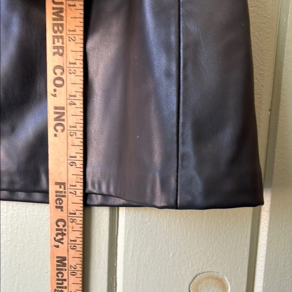 Zara Faux Leather Mini Black Skirt With Zippers And Belt NWOT Women’s Size Large - Image 8