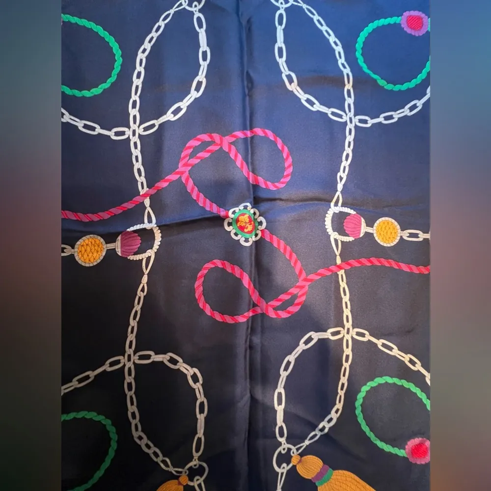 VINTAGE: Ginnie Johansen | ladies tassels & chains silk scarf. - Image 2