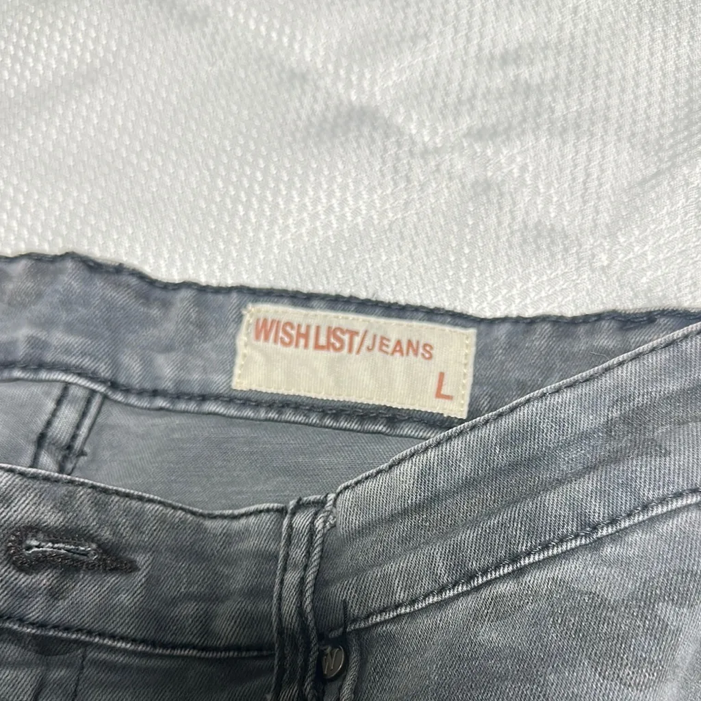 Wishlist Gray Skinny Jeans Modern Urban Style - Image 2