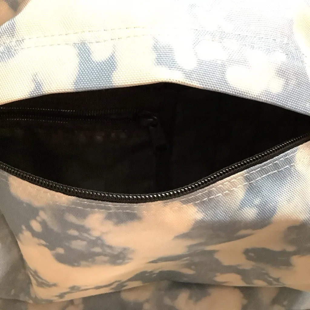 Van Off The Wall Blue Cloud Wash Backpack Preloved - Image 9