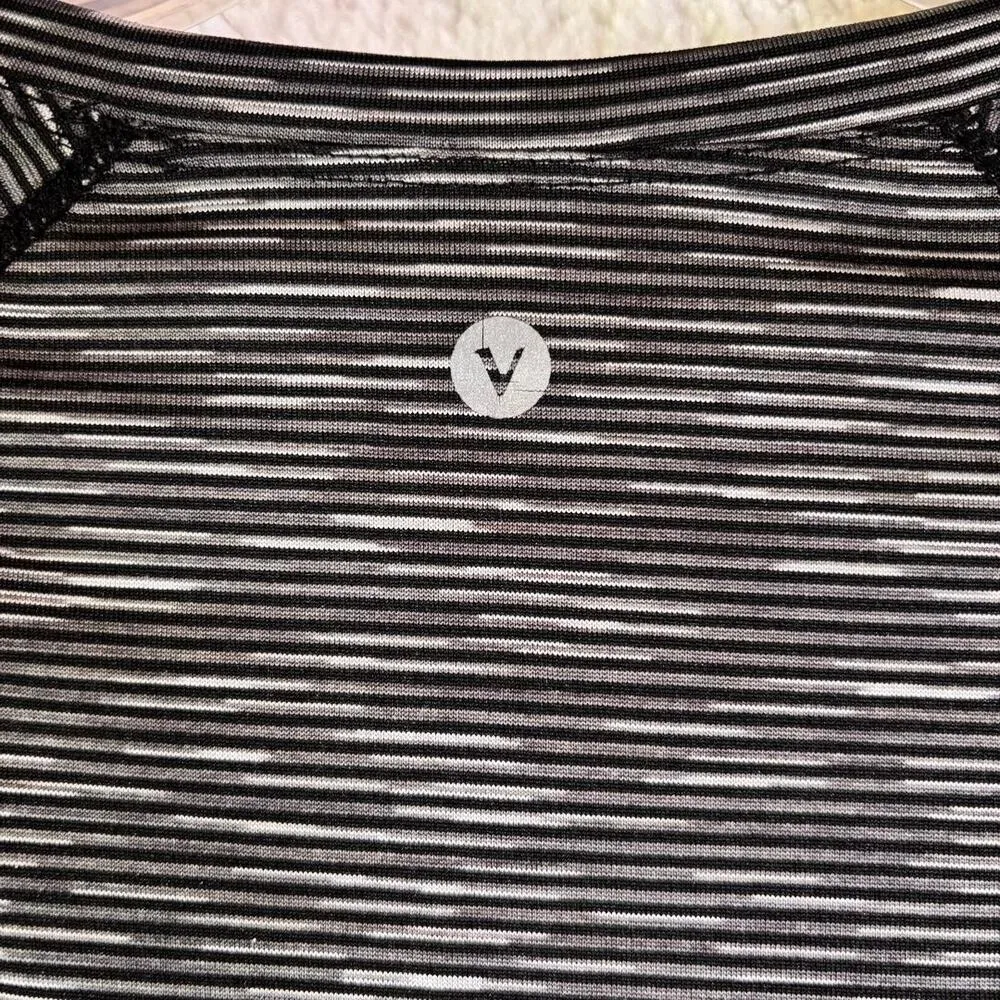 VELOCITY MOISTURE WICKING Yoga Athletic Workout Run Fitness TOP WOMENS Gray Size M - Image 3