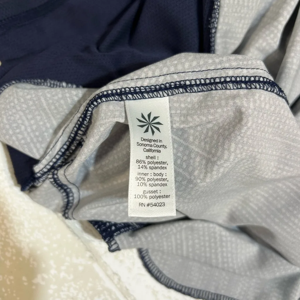 Athleta Blue Batik Midtown Skort - Image 8