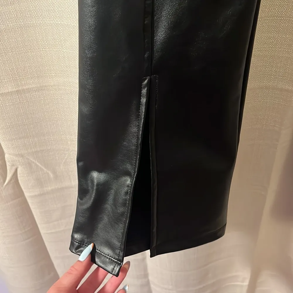 High rise flare faux leather pants - Image 3