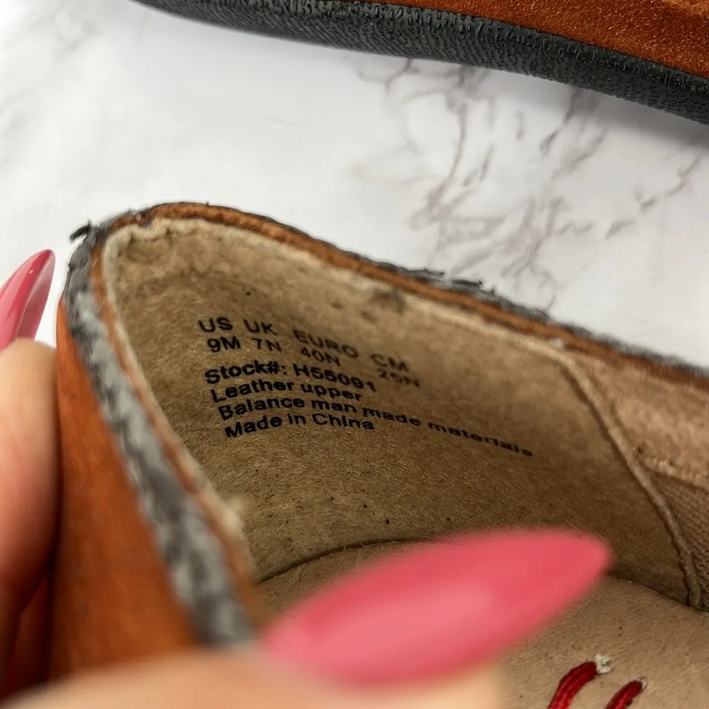 HUSH PUPPIES Leather Rusty Brown Ballet Style Slip‎ On Flats Loafers Embroidered - Image 3