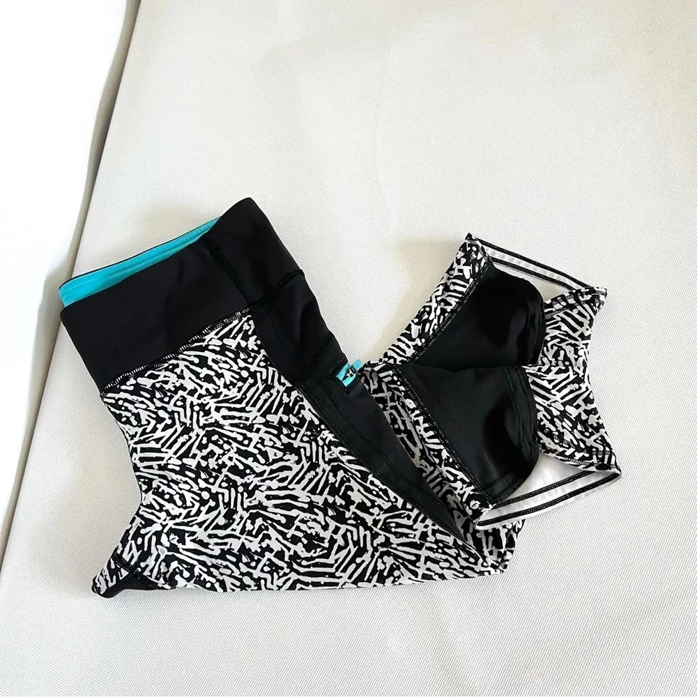 Lululemon Run Top Speed Crop Size 8 Brushed Animal Print White Black Legging - Image 7