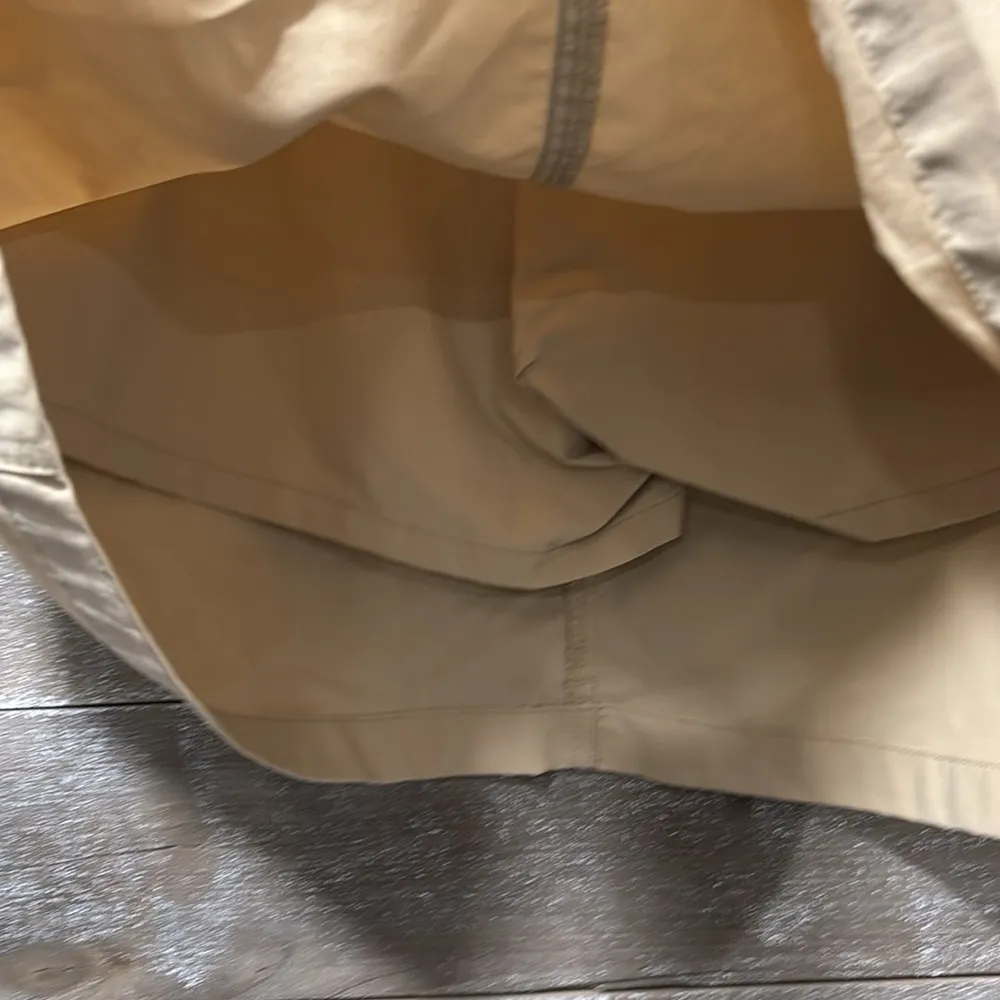 Patagonia Inter-Continental Hideaway Skirt with built in shorts in khaki size 6 - Image 7