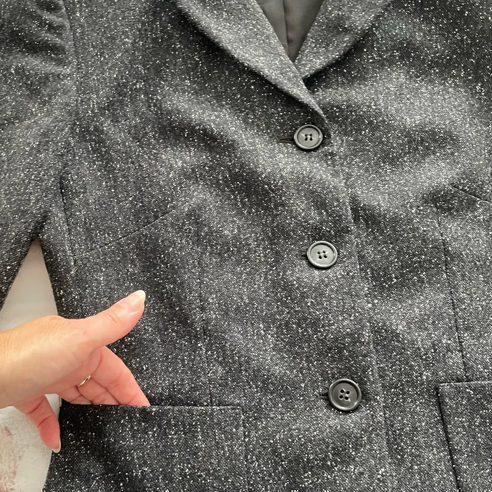 Sisley Y2K wool & silk blend gray marled blazer, size 38 or 4 preppy pockets - Image 6