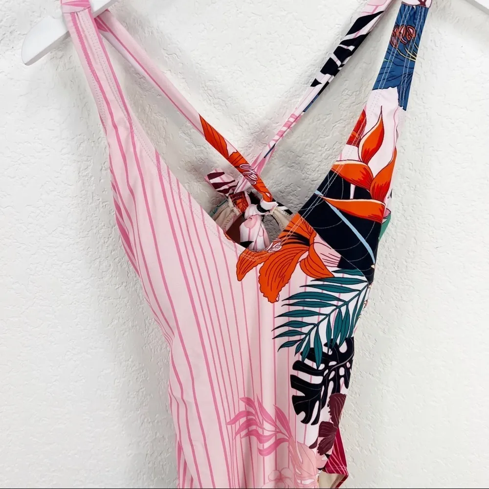 Nicole Miller Blush Floral One Piece Swimsuit Pink Size 8 NWT - Image 3