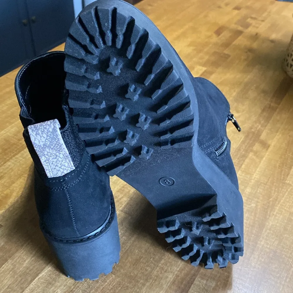 Universal Threads Universal Thread 8 - Image 5