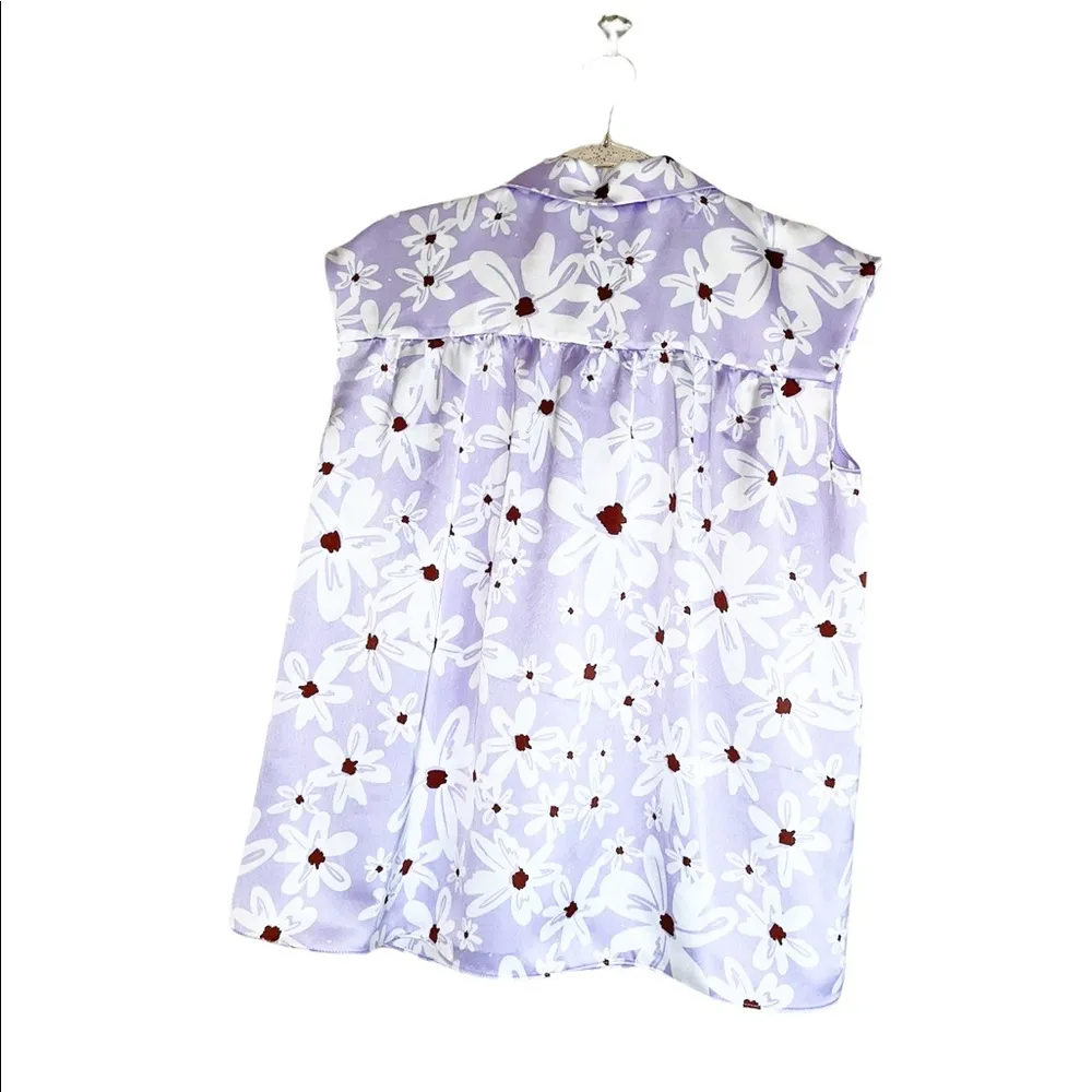NWOT ALFANI LILAC FLORAL SILKY SATIN FABRIC BLOUSE RELAX FIT SMALL - Image 5