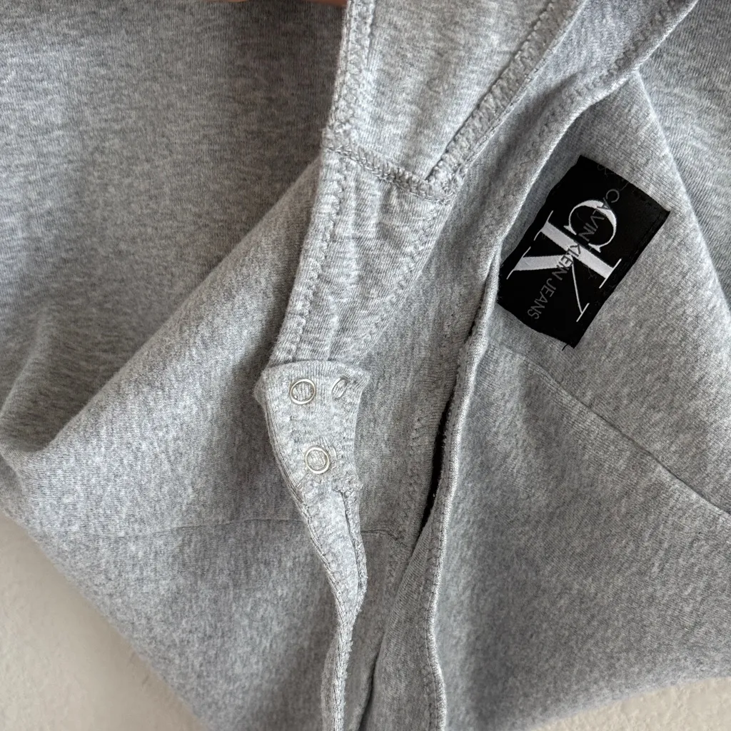 Calvin Klein Heather Gray Long Sleeve Bodysuit Medium - Image 5
