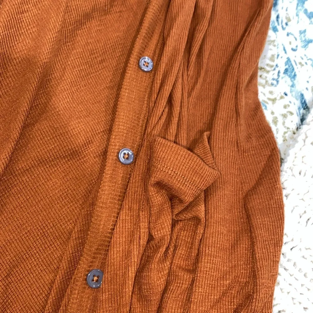 Wonderly knit sweater cardigan rust color size small - Image 8