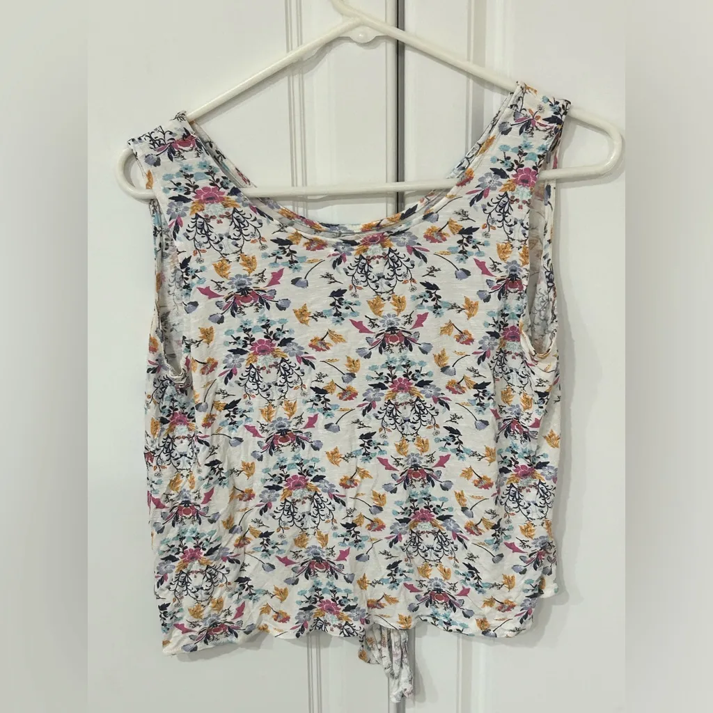 Women's Summer Top Bundle Size Large Blue - Image 7