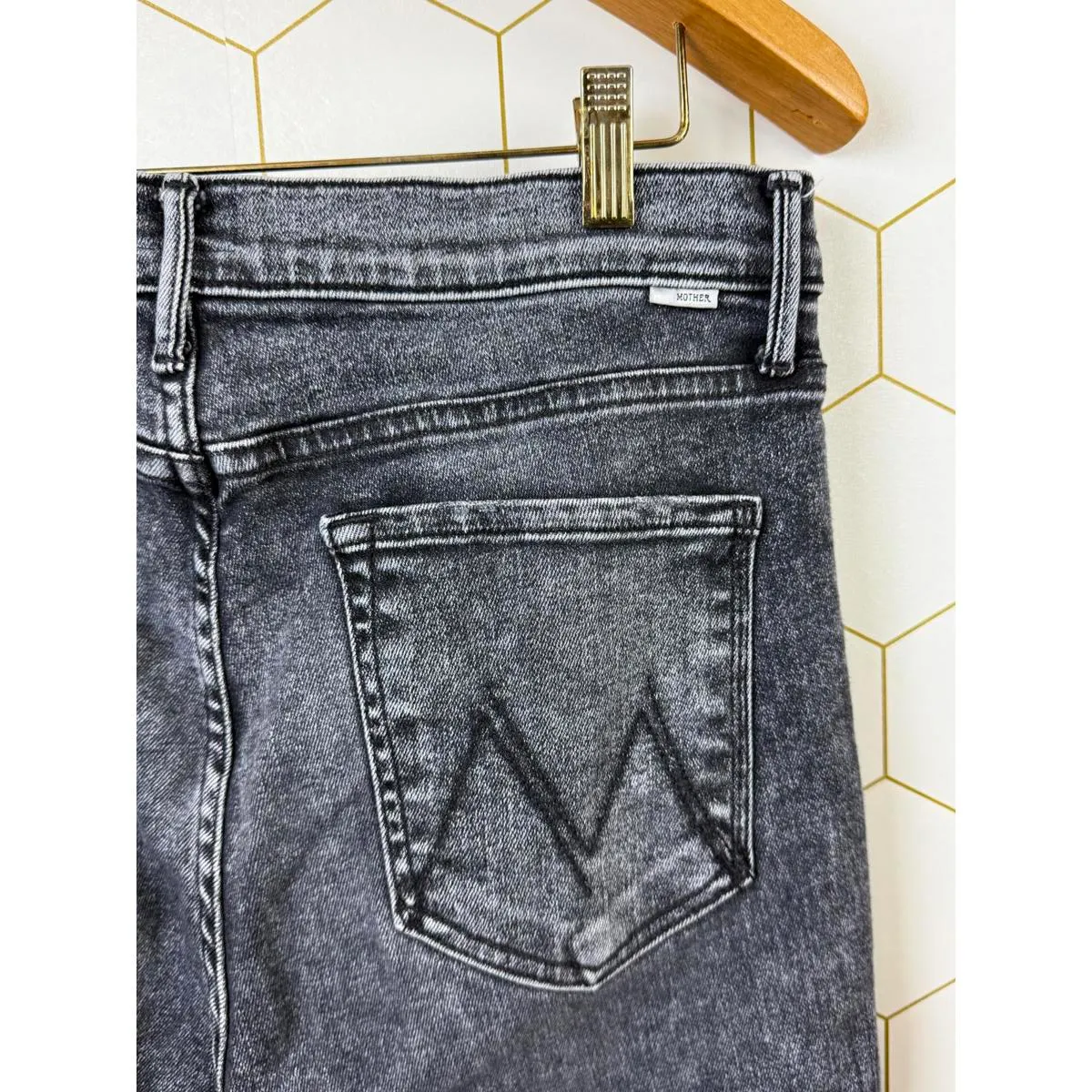 Mother Denim High Waist Flare Runaway Jeans in Gray Train Stops Wash - Size - 31 - Image 4