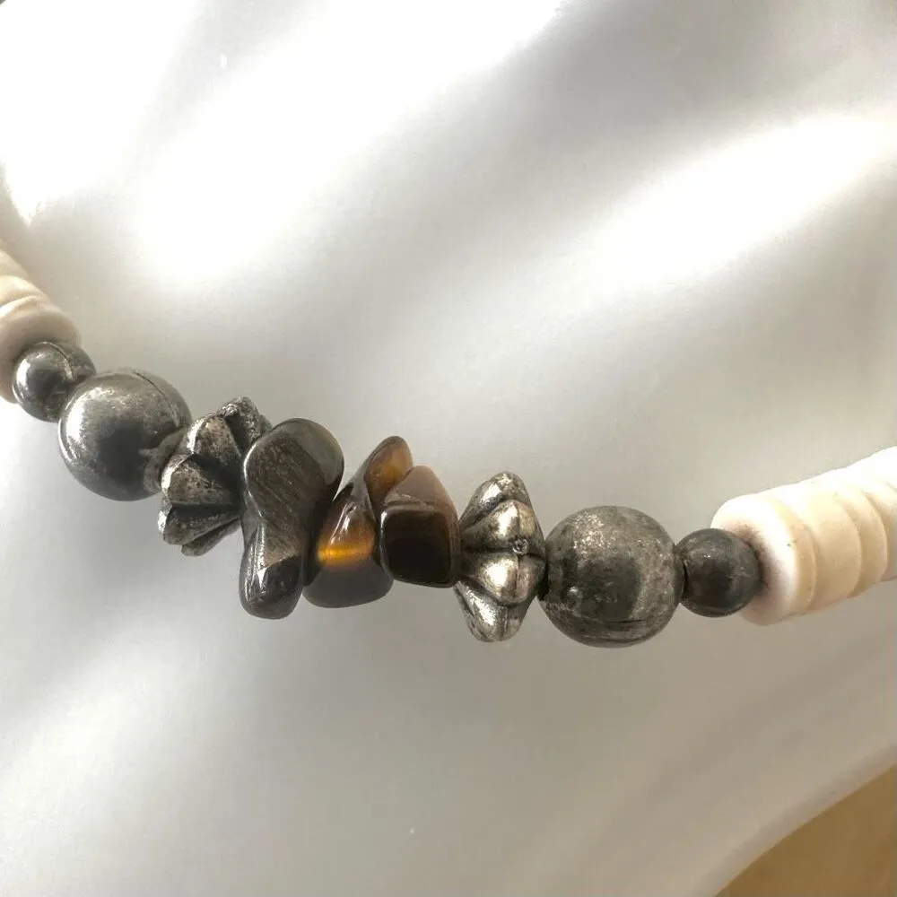 Puka shell tigers eye silver tone surfer bracelet - Image 5