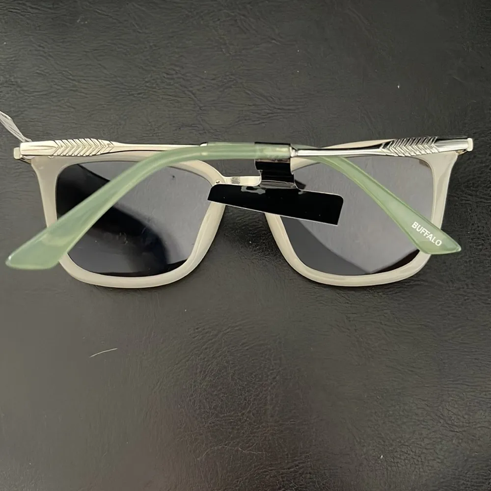 New Buffalo David Bitton Milky Bone Mirror Sunglasses Mint Green & Silver Handle - Image 3